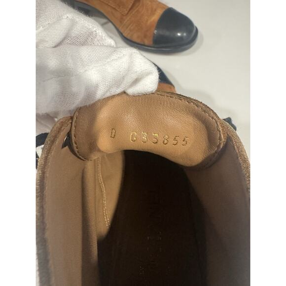 Chanel Suede, Leather Toe, CC Logo, Lace Up Ankle Boots Size 38.5, w/box - Picture 4 of 16